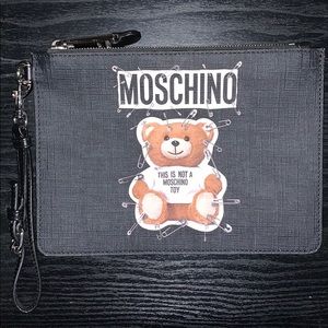 Moschino Clutch/Wristlet